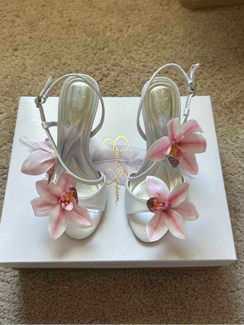 Jessica Simpson flower heels - Picture 6 of 6